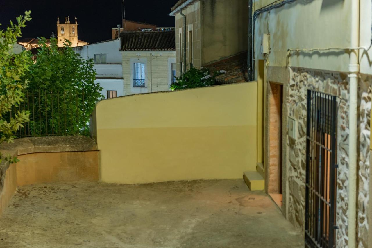 Ferienwohnung Galarza Deluxe Casa Xvi-Xvii Parking Privado Gratis Caces Exterior foto